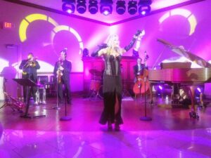 Swingin' Sundays in Las Vegas, NV